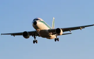 avion-comercial-vuelo